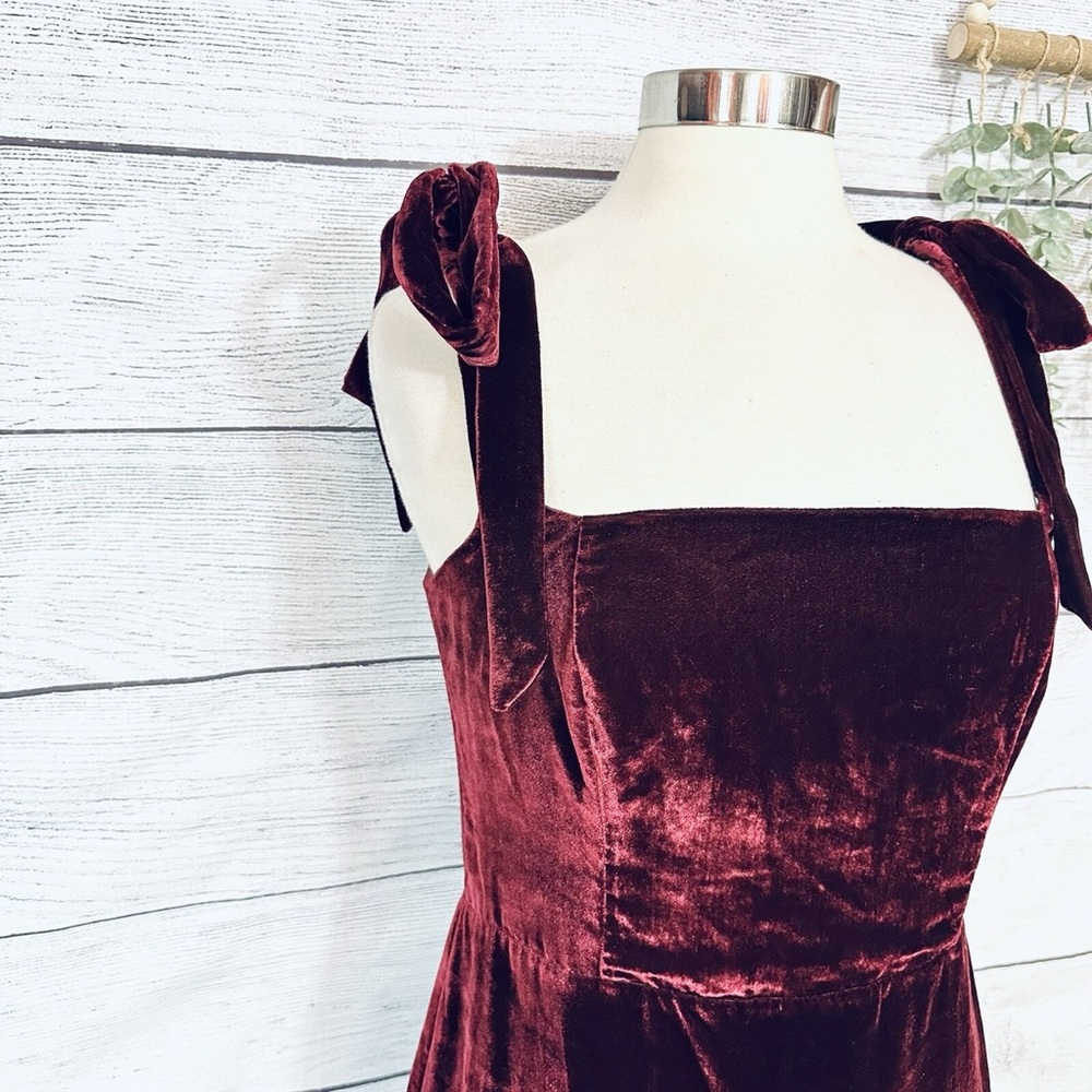 House of Harlow 1960 x REVOLVE Dress Maroon Velvet Mini Shoulder - Picture 4 of 5